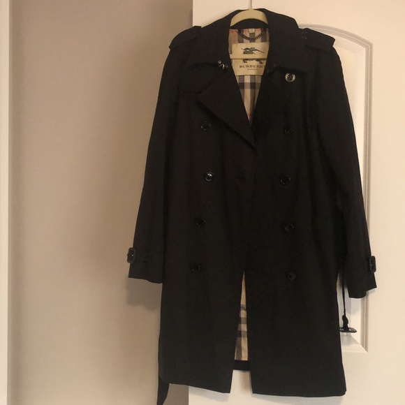 **SOLD** Burberry Trench Coat - Picture 1 of 11